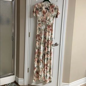 Floral maternity dress